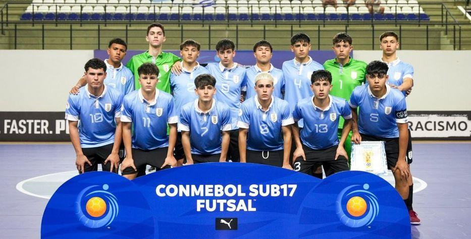 Uruguay cayó 5-0 ante Argentina en el Sudamericano sub-17 de Paraguay.